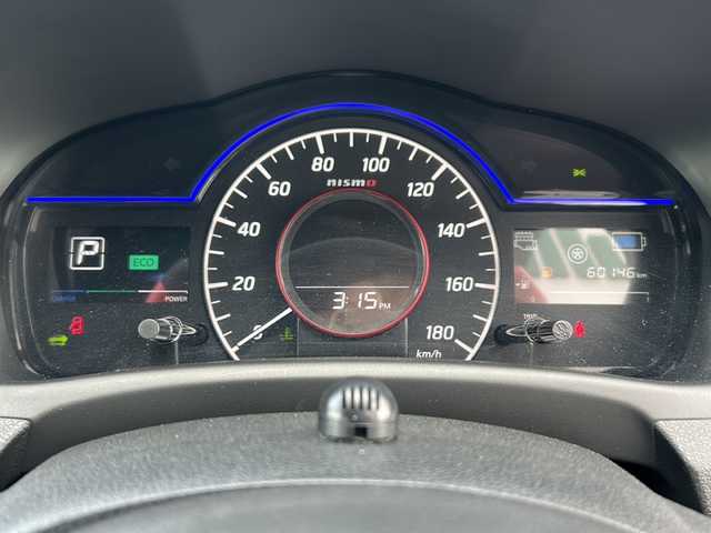 日産 ノート e－パワー ニスモ 山口県 2019(令1)年 6.1万km ブリリアントホワイトパール 純正SDナビ【MM319D‐W】/　Bluetooth、CD、DVD、フルセグテレビ、FM・AMラジオ/バックカメラ/ETC2.0/レーダークルーズコントロール/ドライブレコーダー【DJ4-D】/社外車高調TEIN/社外17インチアルミホイール/純正フロアマット/プッシュスタート/スマートキー/スペアキー/純正ハンドルカバー/レーンキープアシスト/エマージェンシーブレーキ