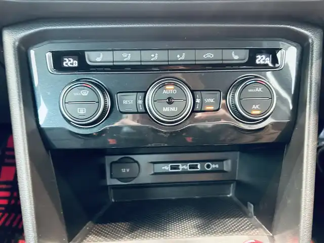 フォルクスワーゲン ティグアン TDI 4モーション Rライン ディナウディオ 大阪府 2020(令2)年 3.3万km 黒 ACC/黒革/Dメモリ付きパワーシート/シートヒーター/HUD/純正ナビ/360度カメラ/TV/applecarplay/DYNAUDIOサウンド/純正20インチAW/LEDヘッドライト/電動リアゲート