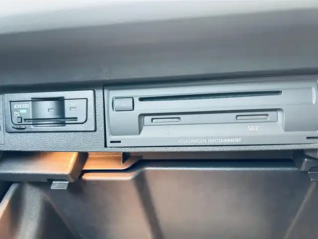 フォルクスワーゲン ティグアン TDI 4モーション Rライン ディナウディオ 大阪府 2020(令2)年 3.3万km 黒 ACC/黒革/Dメモリ付きパワーシート/シートヒーター/HUD/純正ナビ/360度カメラ/TV/applecarplay/DYNAUDIOサウンド/純正20インチAW/LEDヘッドライト/電動リアゲート