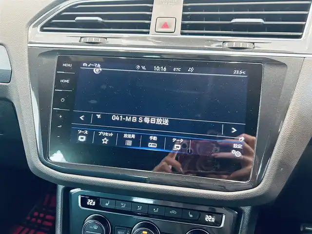 フォルクスワーゲン ティグアン TDI 4モーション Rライン ディナウディオ 大阪府 2020(令2)年 3.3万km 黒 ACC/黒革/Dメモリ付きパワーシート/シートヒーター/HUD/純正ナビ/360度カメラ/TV/applecarplay/DYNAUDIOサウンド/純正20インチAW/LEDヘッドライト/電動リアゲート