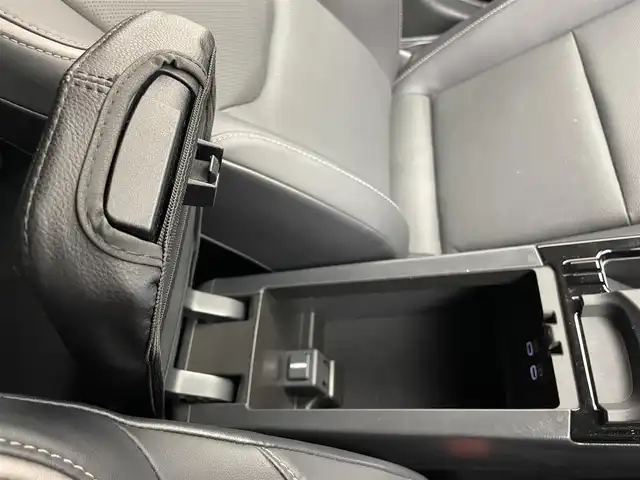 トヨタ プリウス Z 茨城県 2023(令5)年 2.9万km アティチュードブラックマイカ 純正ナビ/フルセグ再生可/HDMI/ステアリングヒーター/TOYOTA　Safety Sense/・プリクラッシュセーフティ/・レーントレーシングアシスト/・レーンディパーチャーアラート/・レーダークルーズコントロール/・アダプティブハイビームシステム/・ロードサインアシスト/・ドライバー異常時対応システム/・プロアクティブドライビングアシスト/・発進遅れ告知機能/・レーンチェンジアシスト/ハーフレザーシート/シートヒーター/エアーシート/ワイヤレスチャージャー