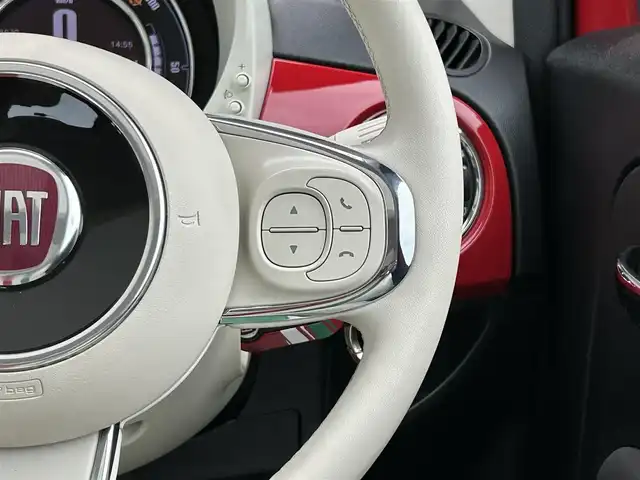 フィアット ５００ ツインエア ラウンジ 宮崎県 2020(令2)年 4.2万km パソドプレレッド 純正ディスプレイオーディオ/・Bluetooth/・AppleCarPlay/・USB/・AM/FM/サンルーフ/純正１５インチアルミホイール/後方コーナーセンサー/ETC/社外カバナシートカバー/前後ドライブレコーダー/純正フロアマット/MTモード付AT