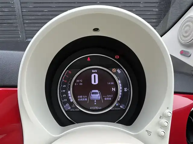フィアット ５００ ツインエア ラウンジ 宮崎県 2020(令2)年 4.2万km パソドプレレッド 純正ディスプレイオーディオ/・Bluetooth/・AppleCarPlay/・USB/・AM/FM/サンルーフ/純正１５インチアルミホイール/後方コーナーセンサー/ETC/社外カバナシートカバー/前後ドライブレコーダー/純正フロアマット/MTモード付AT