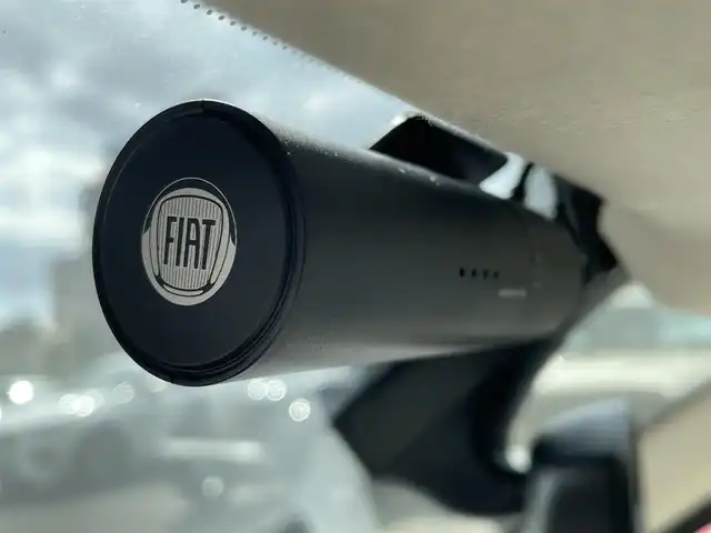フィアット ５００ ツインエア ラウンジ 高知県 2020(令2)年 4.2万km パソドプレレッド 純正ディスプレイオーディオ/・Bluetooth/・AppleCarPlay/・USB/・AM/FM/サンルーフ/純正１５インチアルミホイール/後方コーナーセンサー/ETC/社外カバナシートカバー/前後ドライブレコーダー/純正フロアマット/MTモード付AT