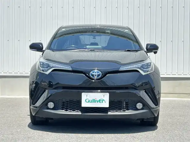 トヨタ Ｃ－ＨＲ G LEDエディション 群馬県 2017(平29)年 5.1万km ブラックマイカ 純正SDナビ/（CD/DVD/SD/Bluetooth/MSV）/フルセグテレビ/バックカメラ/セーフティセンスP/・プリクラッシュセーフティシステム/・レーンディパーチャーアラート/・オートマチックハイビーム/・レーダークルーズコントロール/ブラインドスポットモニター/クリアランスソナー/バックソナー/オートブレーキホールド/ハーフレザーシート/快適温熱シート/ドライブレコーダー/LEDヘッドランプ/シーケンシャルターンランプ/純正18インチアルミホイール/純正フロアマット/ドアバイザー