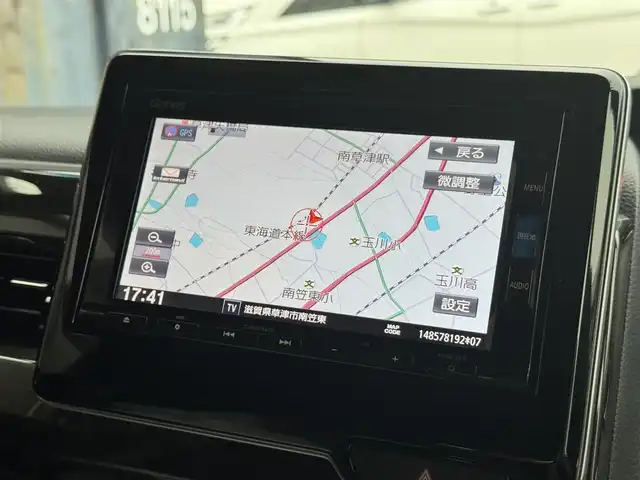 ホンダ Ｎ ＢＯＸ カスタム G EX ターボ ホンダセンシング 滋賀県 2018(平30)年 6.2万km クリスタルブラックパール 禁煙車/純正ナビ/（CD/DVD/フルセグTV/BT/SD/AppleCarplay/FM/AM）/ホンダセンシング/・衝突軽減ブレーキ（CMBS）/・誤発進抑制機能（前方・後方）/・歩行者事故低減ステアリング/・先行車発進お知らせ機能/・標識認識機能/・路外逸脱抑制機能（RDM）/・車線維持支援システム（LKAS）/・アダプティブクルーズコントロール（ACC）/・オートハイビーム/バックカメラ/ビルトインETC/両側パワースライドドア/革巻きステアリング/ステアリングスイッチ/ハーフレザーシート/アイドリングストップ/エンジンスターター/ドアバイザー/純正フロアマット/純正15インチAW