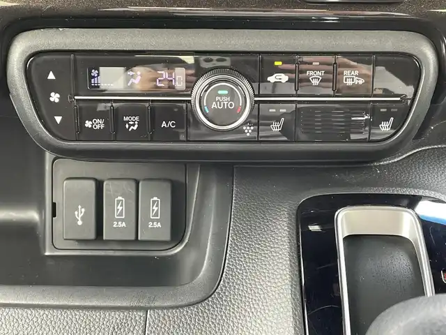ホンダ Ｎ ＢＯＸ カスタム G L ホンダセンシング 岐阜県 2018(平30)年 4万km クリスタルブラックパール 純正SDナビ/AM FM CD DVD TV BT/バックカメラ/前後ドライブレコーダー/両側パワースライドドア/純正フロアマット/前席シートヒーター/オートライト/ドアバイザー/ISOFIX/衝突軽減ブレーキ/電格ミラー