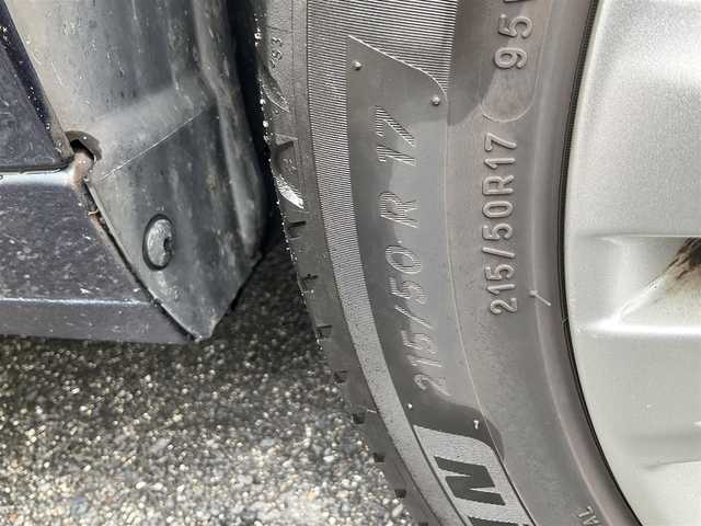 プジョー ５００８ シエロ 滋賀県 2016(平28)年 7.3万km 紺Ｍ 7人乗り/パノラミックルーフ/パナソニックフローティング9インチナビ/Bluetooth、DVD、CD、フルセグテレビ/バックカメラ/ドライブレコーダー（ナビ連動）/ETC/クルーズコントロール/HIDヘッドライト/ルーフレール/カロッツェリアサブウーファー/電子パーキング/取扱説明書/保証書