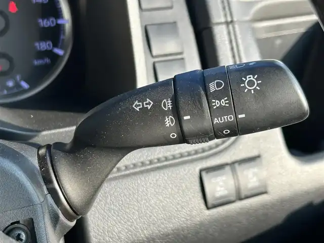 トヨタ グランエース プレミアム 愛知県 2020(令2)年 4.4万km ホワイトパールクリスタルシャイン 純正ナビ/(BT/AM/FM/USB/Miracast/CD/DVD)/フルセグTV/プリクラッシュセーフティシステム/パノラミックビューモニター/コーナーセンサー/レーダークルーズコントロール/パーキングサポートブレーキ/横滑り防止装置/ロードサインアシスト/デジタルインナーミラー/リヤフリップダウンモニター/ビルトインETC/全席シートヒーター/全席パワーシート/両側パワースライドドア/純正17インチAW/LEDヘッドライト/フォグランプ/プッシュスタート/スマートキー/純正フロアマット