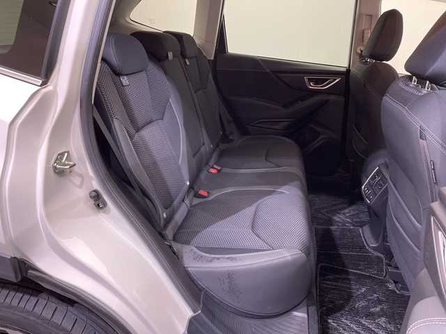 スバル フォレスター ハイブリッド アドバンス 愛媛県 2019(平31)年 5.8万km クリスタルホワイトP 純正ナビ/フルセグ／Ｂｌｕｅｔｏｏｔｈ／ＵＳＢ/バックカメラ/衝突被害軽減ブレーキ/レーダークルーズコントロール/ＥＴＣ/前方ドライブレコーダー/パワーバックドア/全席シートヒーター/DN席パワーシート/前後コーナーセンサー/レーンキープアシスト/ダウンヒルアシストコントロール/LEDヘッドライト