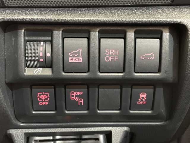 スバル フォレスター ハイブリッド アドバンス 愛媛県 2019(平31)年 5.8万km クリスタルホワイトP 純正ナビ/フルセグ／Ｂｌｕｅｔｏｏｔｈ／ＵＳＢ/バックカメラ/衝突被害軽減ブレーキ/レーダークルーズコントロール/ＥＴＣ/前方ドライブレコーダー/パワーバックドア/全席シートヒーター/DN席パワーシート/前後コーナーセンサー/レーンキープアシスト/ダウンヒルアシストコントロール/LEDヘッドライト