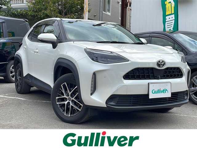 トヨタ ヤリスクロス G 道央・札幌 2021(令3)年 4.9万km ホワイトパールクリスタルシャイン ・ワンオーナー/・4WD/・寒冷地仕様/・純正ディスプレイオーディオ/・ナビ/BT/・パノラミックビューモニター/・純正エンジンスターター/・ドライブレコーダー/・トヨタセーフティセンス/・プリクラッシュセーフティ/・レーダークルーズコントロール/・レーントレーシングアシスト/・ブラインドスポットモニター/・クリアランスソナー/・リヤクロストラフィックアラート/・パーキングサポートブレーキ/・ロードサインアシスト/・オートマチックハイビーム/・ワイパーデアイサー/・ステアリングヒーター/・ビルトインETC/・横滑り防止/・前席シートヒーター/・LEDヘッドライト/・プッシュスタート/・スマートキー/・ドアバイザー/・電格ミラー/・ミラーヒーター/・冬タイヤ純正16インチAW積込