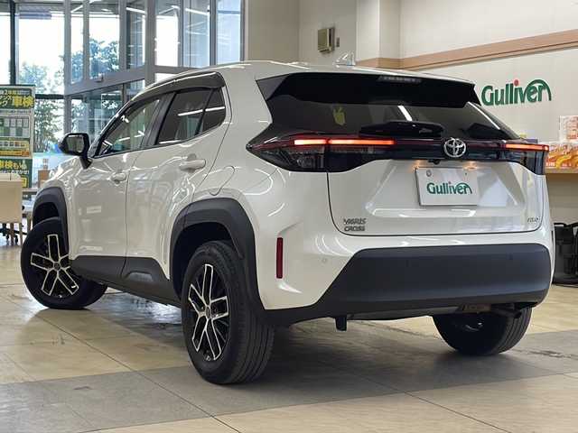 トヨタ ヤリスクロス G 道央・札幌 2021(令3)年 4.9万km ホワイトパールクリスタルシャイン ・ワンオーナー/・4WD/・寒冷地仕様/・純正ディスプレイオーディオ/・ナビ/BT/・パノラミックビューモニター/・純正エンジンスターター/・ドライブレコーダー/・トヨタセーフティセンス/・プリクラッシュセーフティ/・レーダークルーズコントロール/・レーントレーシングアシスト/・ブラインドスポットモニター/・クリアランスソナー/・リヤクロストラフィックアラート/・パーキングサポートブレーキ/・ロードサインアシスト/・オートマチックハイビーム/・ワイパーデアイサー/・ステアリングヒーター/・ビルトインETC/・横滑り防止/・前席シートヒーター/・LEDヘッドライト/・プッシュスタート/・スマートキー/・ドアバイザー/・電格ミラー/・ミラーヒーター/・冬タイヤ純正16インチAW積込