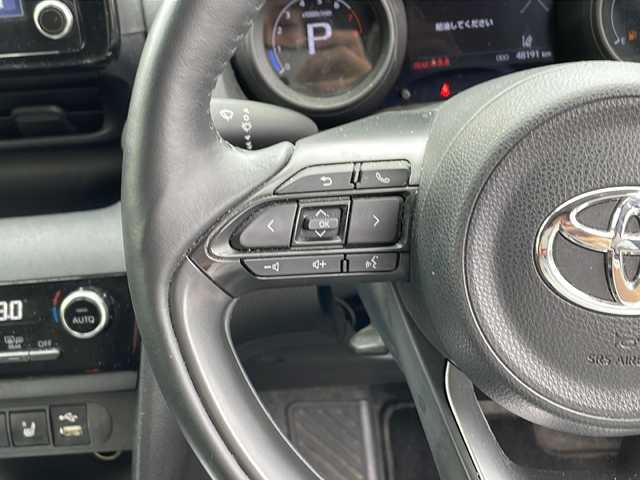 トヨタ ヤリスクロス G 道央・札幌 2021(令3)年 4.9万km ホワイトパールクリスタルシャイン ・ワンオーナー/・4WD/・寒冷地仕様/・純正ディスプレイオーディオ/・ナビ/BT/・パノラミックビューモニター/・純正エンジンスターター/・ドライブレコーダー/・トヨタセーフティセンス/・プリクラッシュセーフティ/・レーダークルーズコントロール/・レーントレーシングアシスト/・ブラインドスポットモニター/・クリアランスソナー/・リヤクロストラフィックアラート/・パーキングサポートブレーキ/・ロードサインアシスト/・オートマチックハイビーム/・ワイパーデアイサー/・ステアリングヒーター/・ビルトインETC/・横滑り防止/・前席シートヒーター/・LEDヘッドライト/・プッシュスタート/・スマートキー/・ドアバイザー/・電格ミラー/・ミラーヒーター/・冬タイヤ純正16インチAW積込