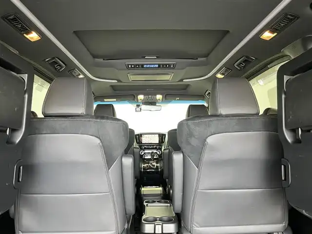 トヨタ アルファード S タイプゴールドⅢ 埼玉県 2023(令5)年 2.9万km ホワイトパールクリスタルシャイン サンルーフ　純正ディスプレイオーディオ　フリップダウンモニター　ＢＳＭ　ＤＶＤ再生　三眼ＬＥＤ　セーフティセンス　レーダークルーズ　デジタルインナーミラー　ビルトインＥＴＣ２．０　ＡＣ１００Ｖ　地デジ