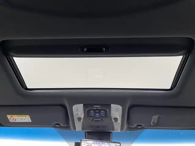 トヨタ アルファード S タイプゴールドⅢ 埼玉県 2023(令5)年 2.9万km ホワイトパールクリスタルシャイン サンルーフ　純正ディスプレイオーディオ　フリップダウンモニター　ＢＳＭ　ＤＶＤ再生　三眼ＬＥＤ　セーフティセンス　レーダークルーズ　デジタルインナーミラー　ビルトインＥＴＣ２．０　ＡＣ１００Ｖ　地デジ