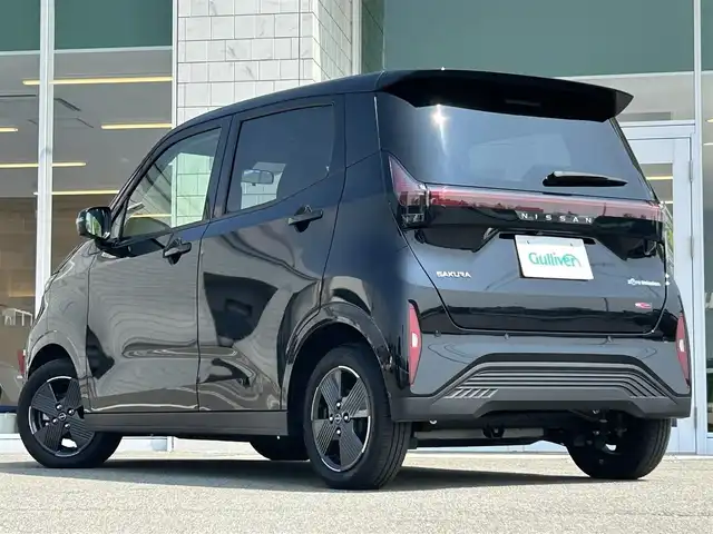 日産 サクラ X 兵庫県 2024(令6)年 0.3万km ブラック 純正ナビ　/USB入力端子　/AppleCarPlay　/全方位バックモニター/プロパイロット　/先進安全装備360°セーフティアシスト/インテリジェントエマージェンシーブレーキ/踏み間違え防止アシスト/車線逸脱防止支援システム/ふらつき警報/標識認識機能/ＬＥＤヘッドライト　/アイドリングストップ　/オートライト　/横滑り防止システム　/純正フロアマット