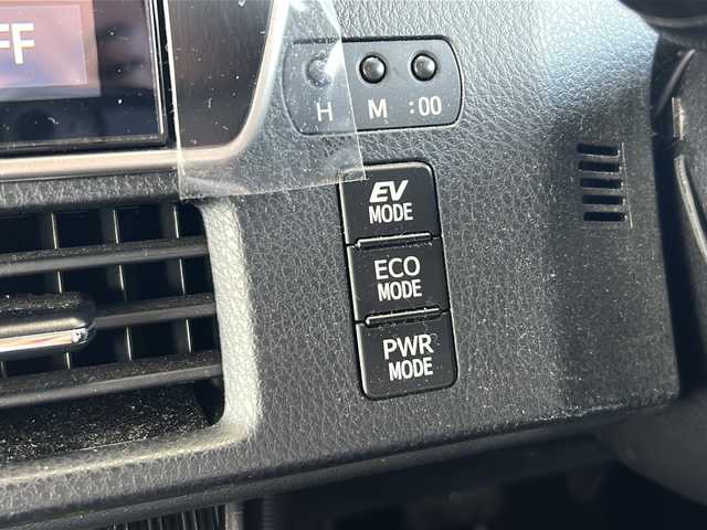 トヨタ エスクァイア ハイブリッド Gi プレミアムパッケージ 鳥取県 2020(令2)年 6万km ブラック ワンオーナー/７人乗り/ハーフレザーシート/ウッドコンビハンドル/両側パワースライド/純正８インチワイドナビ/フリップダウンモニター/フルセグ・Bluetooth/バックカメラ/前後ドライブレコーダー/プリクラッシュセーフティ/クリアランスソナー/レーンデパーチャー/オートハイビーム/クルーズコントロール/前席シートヒーター/ハンドルヒーター/LEDイルミネーション/nano-eエアコン/リアオートエアコン/センターコンソール/ハイマウントスピーカー/LEDヘッドライト/LEDフォグライト/オートリトラクトミラー/社外17インチAW(ワーク製）/社外ダブルホーン/ETCユニット/保証書・取説