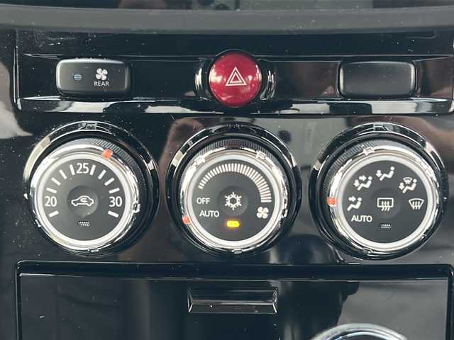 三菱 デリカＤ：５ ローデスト ロイヤルツーリング 福島県 2018(平30)年 7.2万km ウォームホワイトパール 4WD ディーゼル ナビ フルセグTV Bluetooth バックカメラ 両側パワースライドドア パドルシフト パワーバックドア ETC AC100V オートライト フォグランプ スマートキー