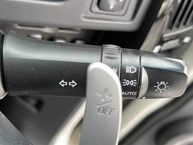 三菱 デリカＤ：５ ローデスト ロイヤルツーリング 福島県 2018(平30)年 7.2万km ウォームホワイトパール 4WD ディーゼル ナビ フルセグTV Bluetooth バックカメラ 両側パワースライドドア パドルシフト パワーバックドア ETC AC100V オートライト フォグランプ スマートキー