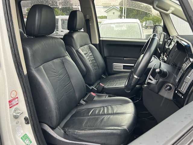 三菱 デリカＤ：５ ローデスト ロイヤルツーリング 福島県 2018(平30)年 7.2万km ウォームホワイトパール 4WD ディーゼル ナビ フルセグTV Bluetooth バックカメラ 両側パワースライドドア パドルシフト パワーバックドア ETC AC100V オートライト フォグランプ スマートキー