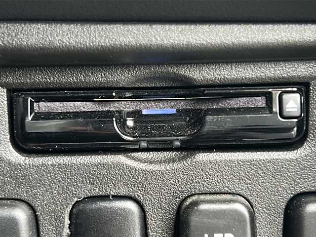 三菱 デリカＤ：５ ローデスト ロイヤルツーリング 福島県 2018(平30)年 7.2万km ウォームホワイトパール 4WD ディーゼル ナビ フルセグTV Bluetooth バックカメラ 両側パワースライドドア パドルシフト パワーバックドア ETC AC100V オートライト フォグランプ スマートキー