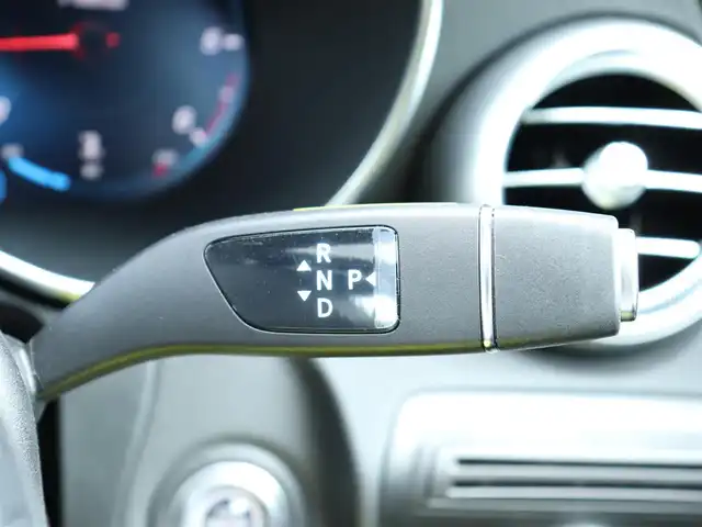 メルセデス・ベンツ Ｍ・ベンツ ＧＬＣ２２０ d 4マチック クーペ AMGライン 神奈川県 2023(令5)年 2.9万km 黒 ワンオーナー/ブラインドスポットモニター/ETC2.0 /ドラレコ前後/ヘッドアップディスプレイ/ガラススライディングルーフ/全席シートヒーター/D/N席エアーシート/アダクティブステアリング/純正メモリナビ/Bluetoothオーディオ/タイプC充電口×3/バックカメラ/アイドリングストップ/ウィンカーミラー/クルーズコントロール(追従機能あり)/プッシュスタート/純正19インチAW/純正フロアマット/純正LEDヘッドライト/コーナーセンサー前後/保証書/取説/スペアスマートキー