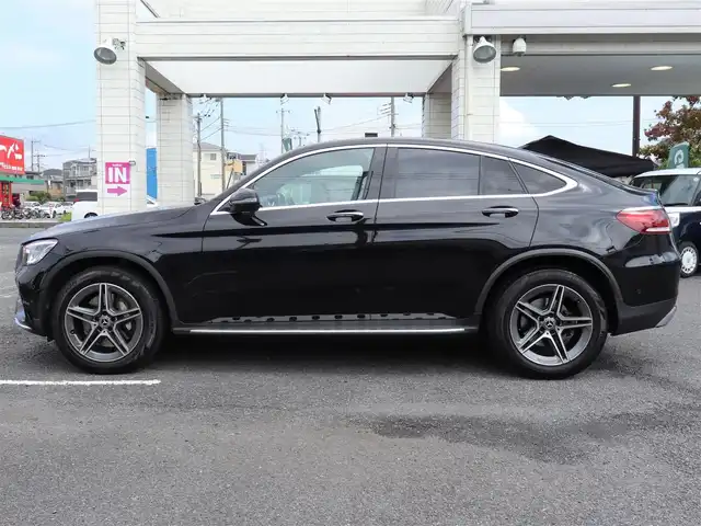 メルセデス・ベンツ Ｍ・ベンツ ＧＬＣ２２０ d 4マチック クーペ AMGライン 神奈川県 2023(令5)年 2.9万km 黒 ワンオーナー/ブラインドスポットモニター/ETC2.0 /ドラレコ前後/ヘッドアップディスプレイ/ガラススライディングルーフ/全席シートヒーター/D/N席エアーシート/アダクティブステアリング/純正メモリナビ/Bluetoothオーディオ/タイプC充電口×3/バックカメラ/アイドリングストップ/ウィンカーミラー/クルーズコントロール(追従機能あり)/プッシュスタート/純正19インチAW/純正フロアマット/純正LEDヘッドライト/コーナーセンサー前後/保証書/取説/スペアスマートキー