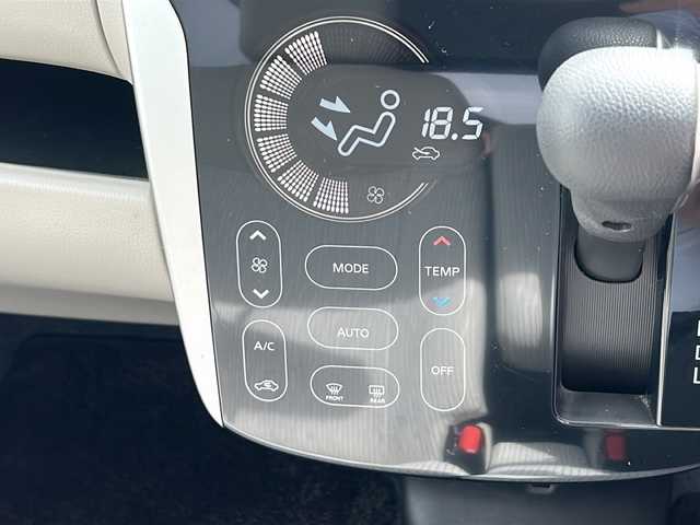 三菱 ｅＫワゴン G 岩手県 2013(平25)年 9.5万km チェリーブラウンパール ナビ　バックカメラ　フルセグ　Ｂｌｕｅｔｏｏｔｈ　ＣＤ／ＤＶＤ再生　本革巻きステアリング　自動調光ミラー　イモビライザー　坂道発進補助装置　衝突安全ボディー　純正ＡＷ　純正フロアマット　スマートキー