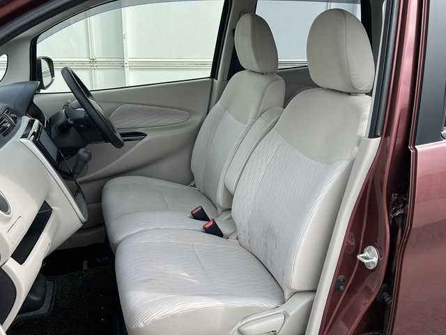 三菱 ｅＫワゴン G 岩手県 2013(平25)年 9.5万km チェリーブラウンパール ナビ　バックカメラ　フルセグ　Ｂｌｕｅｔｏｏｔｈ　ＣＤ／ＤＶＤ再生　本革巻きステアリング　自動調光ミラー　イモビライザー　坂道発進補助装置　衝突安全ボディー　純正ＡＷ　純正フロアマット　スマートキー