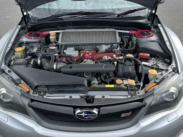 スバル インプレッサ ＷＲＸ STI A－Line 山口県 2011(平23)年 8万km スパークシルバーメタリック 禁煙車（前オーナー様のご申告によるもの）/社外メモリナビ/Bluetooth/フルセグTV/バックカメラ/社外レーダー/社外ツィータースピーカー/ETC/スマートキー＆プッシュスタート/D/席パワーシート/クルーズコントロール/キセノンライト/フォグライト/リアフォグライト/社外マフラー/社外18インチAW/横滑り防止装置/パドルシフト/オートエアコン/保証書・取説/スペアキー1個