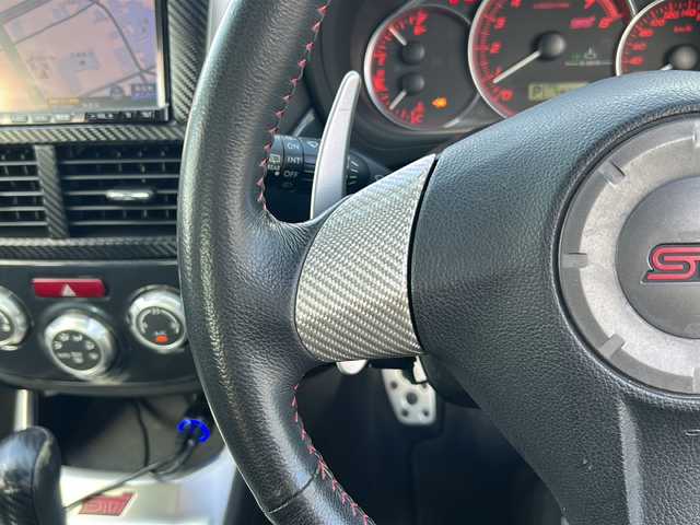 スバル インプレッサ ＷＲＸ STI A－Line 山口県 2011(平23)年 8万km スパークシルバーメタリック 禁煙車（前オーナー様のご申告によるもの）/社外メモリナビ/Bluetooth/フルセグTV/バックカメラ/社外レーダー/社外ツィータースピーカー/ETC/スマートキー＆プッシュスタート/D/席パワーシート/クルーズコントロール/キセノンライト/フォグライト/リアフォグライト/社外マフラー/社外18インチAW/横滑り防止装置/パドルシフト/オートエアコン/保証書・取説/スペアキー1個