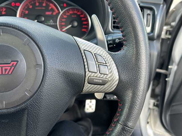 スバル インプレッサ ＷＲＸ STI A－Line 山口県 2011(平23)年 8万km スパークシルバーメタリック 禁煙車（前オーナー様のご申告によるもの）/社外メモリナビ/Bluetooth/フルセグTV/バックカメラ/社外レーダー/社外ツィータースピーカー/ETC/スマートキー＆プッシュスタート/D/席パワーシート/クルーズコントロール/キセノンライト/フォグライト/リアフォグライト/社外マフラー/社外18インチAW/横滑り防止装置/パドルシフト/オートエアコン/保証書・取説/スペアキー1個