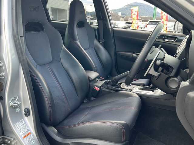 スバル インプレッサ ＷＲＸ STI A－Line 山口県 2011(平23)年 8万km スパークシルバーメタリック 禁煙車（前オーナー様のご申告によるもの）/社外メモリナビ/Bluetooth/フルセグTV/バックカメラ/社外レーダー/社外ツィータースピーカー/ETC/スマートキー＆プッシュスタート/D/席パワーシート/クルーズコントロール/キセノンライト/フォグライト/リアフォグライト/社外マフラー/社外18インチAW/横滑り防止装置/パドルシフト/オートエアコン/保証書・取説/スペアキー1個