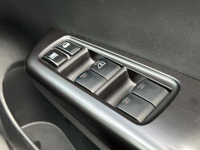 スバル インプレッサ ＷＲＸ STI A－Line 山口県 2011(平23)年 8万km スパークシルバーメタリック 禁煙車（前オーナー様のご申告によるもの）/社外メモリナビ/Bluetooth/フルセグTV/バックカメラ/社外レーダー/社外ツィータースピーカー/ETC/スマートキー＆プッシュスタート/D/席パワーシート/クルーズコントロール/キセノンライト/フォグライト/リアフォグライト/社外マフラー/社外18インチAW/横滑り防止装置/パドルシフト/オートエアコン/保証書・取説/スペアキー1個