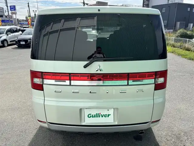 三菱 デリカＤ：５ G－Power package 福岡県 2013(平25)年 3.2万km ウォームホワイトパール スマートキー/Bluetoothオーディオ/バックカメラ/ETC/後席モニター（ALPINE）/純正フロアマット/純正アルミホイール/両側パワースライドドア/LEDヘッドライト