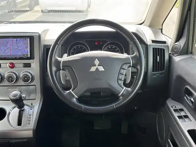 三菱 デリカＤ：５ G－Power package 福岡県 2013(平25)年 3.2万km ウォームホワイトパール スマートキー/Bluetoothオーディオ/バックカメラ/ETC/後席モニター（ALPINE）/純正フロアマット/純正アルミホイール/両側パワースライドドア/LEDヘッドライト