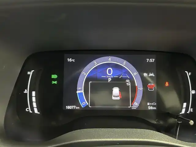 トヨタ シエンタ Z 大阪府 2023(令5)年 1.8万km アーバンカーキ 純正8incDオーディオナビ バックカメラ レーダークルコン 衝突軽減ブレーキ レーンアシスト オートハイビーム ブラインドSM 両側パワースライドドア クリアランスソナー 前後ドライブレコーダー ETC2.0