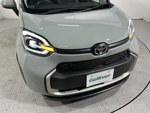 トヨタ シエンタ Z 大阪府 2023(令5)年 1.8万km アーバンカーキ 純正8incDオーディオナビ バックカメラ レーダークルコン 衝突軽減ブレーキ レーンアシスト オートハイビーム ブラインドSM 両側パワースライドドア クリアランスソナー 前後ドライブレコーダー ETC2.0