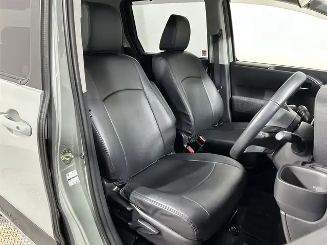 トヨタ シエンタ Z 大阪府 2023(令5)年 1.8万km アーバンカーキ 純正8incDオーディオナビ バックカメラ レーダークルコン 衝突軽減ブレーキ レーンアシスト オートハイビーム ブラインドSM 両側パワースライドドア クリアランスソナー 前後ドライブレコーダー ETC2.0