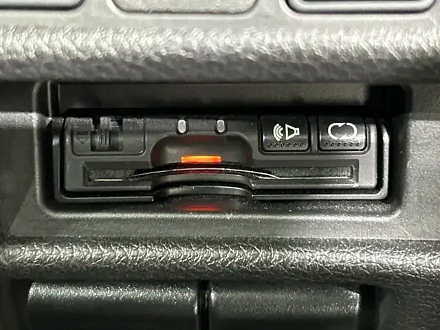 日産 エクストレイル 20X エマージェンシーブレーキ 神奈川県 2016(平28)年 5.4万km ブリリアントホワイトパール 社外9型SDナビゲーション【CN-F1DVD】/フルセグ　Bluetooth　SD　CD DVD　USB　iPod/バックカメラ/車線逸脱警報/エマージェンシープレーキ/進入禁止機能/前後ソナー/アイドリングストップ/ブラックセルクロス/フレーザークロスパートナー防水シート/前席シートヒーター/革巻きステアリング/ステアリングスイッチ/純正ビルトインＥＴＣ/社外前方ドライブレコーダー/社外GPSレーダー/ＥＣＯ/プッシュスタート/インテリジェントキー/LEDヘッドランプ/オートライト/純正17インチアルミホイール/純正リアスポイラー/スペアキー2本