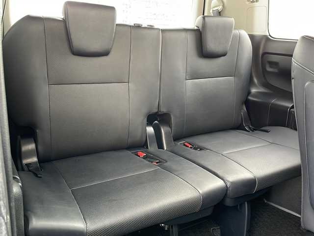 トヨタ エスクァイア Gi 道北・旭川 2015(平27)年 7.2万km スパークリングブラックパールクリスタルシャイン /4WD//禁煙車//純正9型ナビ//CD/DVD/SD/MSV/BT/フルセグ//純正11型フリップダウンモニター//両側パワースライドドア//合皮黒シート//シートヒーター//バックカメラ//クルーズコントロール//アイドリングストップ//オートハイビーム//オートライト//LEDヘッドライト//フォグライト//ビルトインETC//前後ドライブレコーダー//オートリトラミラー//サンシェード//純正フロアマット//ドアバイザー//プッシュスタート//保証書