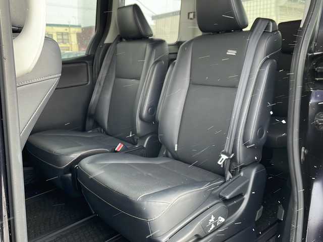 トヨタ エスクァイア Gi 道北・旭川 2015(平27)年 7.2万km スパークリングブラックパールクリスタルシャイン /4WD//禁煙車//純正9型ナビ//CD/DVD/SD/MSV/BT/フルセグ//純正11型フリップダウンモニター//両側パワースライドドア//合皮黒シート//シートヒーター//バックカメラ//クルーズコントロール//アイドリングストップ//オートハイビーム//オートライト//LEDヘッドライト//フォグライト//ビルトインETC//前後ドライブレコーダー//オートリトラミラー//サンシェード//純正フロアマット//ドアバイザー//プッシュスタート//保証書