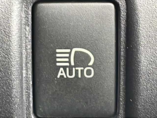 トヨタ エスクァイア Gi 道北・旭川 2015(平27)年 7.2万km スパークリングブラックパールクリスタルシャイン /4WD//禁煙車//純正9型ナビ//CD/DVD/SD/MSV/BT/フルセグ//純正11型フリップダウンモニター//両側パワースライドドア//合皮黒シート//シートヒーター//バックカメラ//クルーズコントロール//アイドリングストップ//オートハイビーム//オートライト//LEDヘッドライト//フォグライト//ビルトインETC//前後ドライブレコーダー//オートリトラミラー//サンシェード//純正フロアマット//ドアバイザー//プッシュスタート//保証書