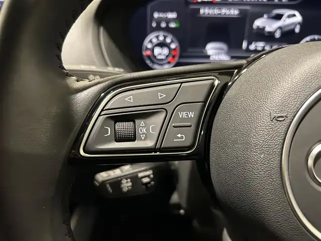 アウディ Ｑ２ 愛知県 2019(令1)年 3万km グレー LEDヘッドライト/バックモニタ―/クルーズコントロール/パワーバックドア/シートヒーター