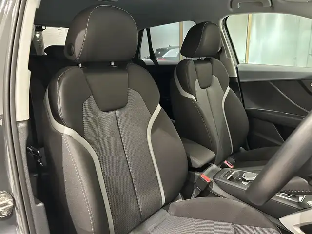 アウディ Ｑ２ 愛知県 2019(令1)年 3万km グレー LEDヘッドライト/バックモニタ―/クルーズコントロール/パワーバックドア/シートヒーター