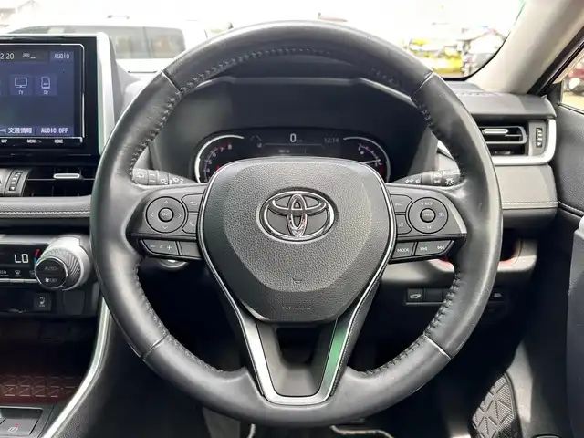 トヨタ ＲＡＶ４ G Zパッケージ 宮城県 2019(令1)年 5万km ダークブルーマイカ ４WD/純正9型ナビ（地図SD未確認）/バックカメラ バックモニター/フルセグTV / Bluetooth /DVD/トヨタセーフティセンス/　・プリクラッシュセーフティ/　・レーンディパーチャーアラート/　・アダプティブハイビームシステム/　・レーダークルーズコントロール/　・オートマチックハイビーム/デジタルインナーミラー/ブラインドスポットモニター/パワーシート /　シートメモリ/シートヒーター/ステアリングヒーター/オートエアコン/ステアリングスイッチ/パワーバックドア/ビルトインETC/オートLEDライト/純正19インチアルミホイール/プッシュスタート/スマートキー