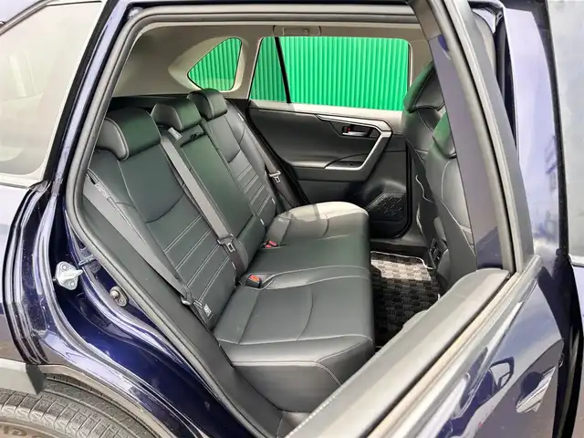 トヨタ ＲＡＶ４ G Zパッケージ 宮城県 2019(令1)年 5万km ダークブルーマイカ ４WD/純正9型ナビ（地図SD未確認）/バックカメラ バックモニター/フルセグTV / Bluetooth /DVD/トヨタセーフティセンス/　・プリクラッシュセーフティ/　・レーンディパーチャーアラート/　・アダプティブハイビームシステム/　・レーダークルーズコントロール/　・オートマチックハイビーム/デジタルインナーミラー/ブラインドスポットモニター/パワーシート /　シートメモリ/シートヒーター/ステアリングヒーター/オートエアコン/ステアリングスイッチ/パワーバックドア/ビルトインETC/オートLEDライト/純正19インチアルミホイール/プッシュスタート/スマートキー