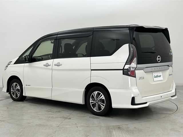 日産 セレナ e－パワー ハイウェイスター V 宮城県 2021(令3)年 2.4万km ブリリアントホワイトパール 2トーン 純正11インチフリップダウンモニター/プロパイロット/アラウンドビューモニター/エマージェンシーブレーキ/車線逸脱警報/オートハイビーム/アダプティブクルーズコントロール/ブラインドスポットモニター/前後コーナーセンサー/インテリジェントルームミラー/純正10インチナビ/・CD.DVD.BT.SD/フルセグTV/両側パワースライドドア/ハンズフリーオートスライドドア/純正ドライブレコーダー（FR）/ビルトインETC/LEDヘッドライト/LEDフォグランプ/横滑り防止装置/電動パーキングブレーキ/プッシュスタート/スマートキー/純正15インチアルミホイール/純正フロアマット/後席ロールサンシェード/シートバックテーブル/シート背面USBソケット