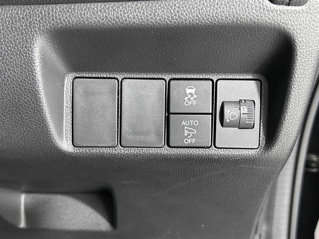 ホンダ シャトル G 道央・札幌 2015(平27)年 1万km クリスタルブラックパール 純正7型ナビ/Bluetooth/フルセグTV/バックカメラ/ETC/オートエアコン/スマートキー/プッシュスタート/ハロゲンヘッドライト/フロアマット/盗難防止装置/横滑り防止装置/ABS/ダブルエアバッグ